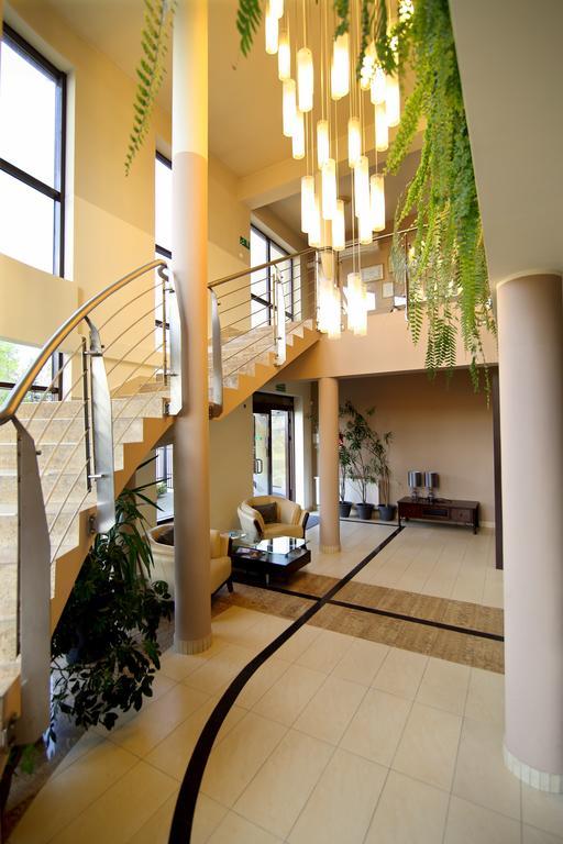 Amadeus Motel Łomża Екстериор снимка