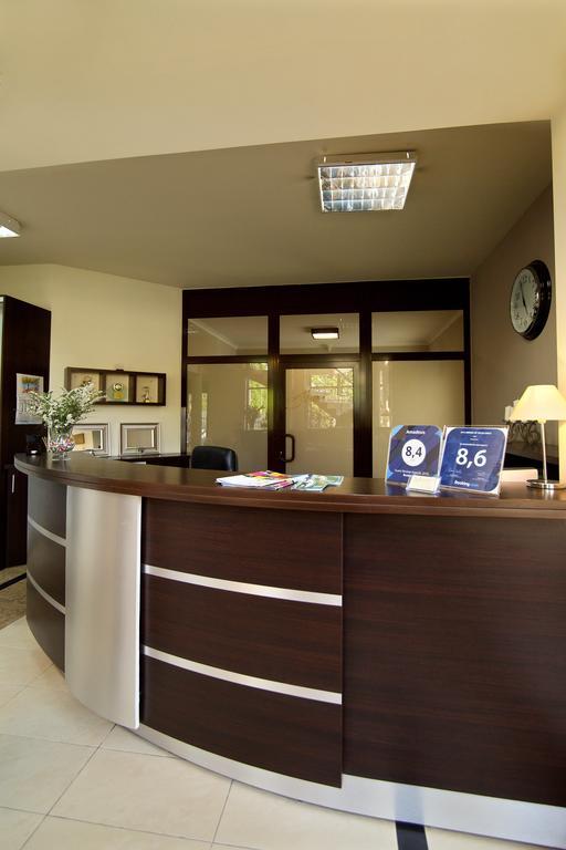 Amadeus Motel Łomża Екстериор снимка