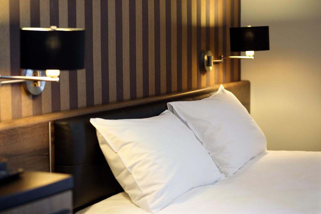 Amadeus Motel Łomża Екстериор снимка